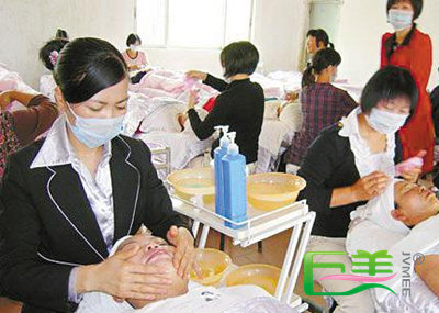 2014中级美容师测验时候