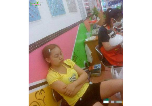 凤姐说美国美甲师品级威严