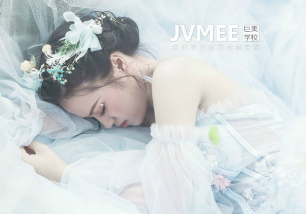 成都化装培训机构那里好