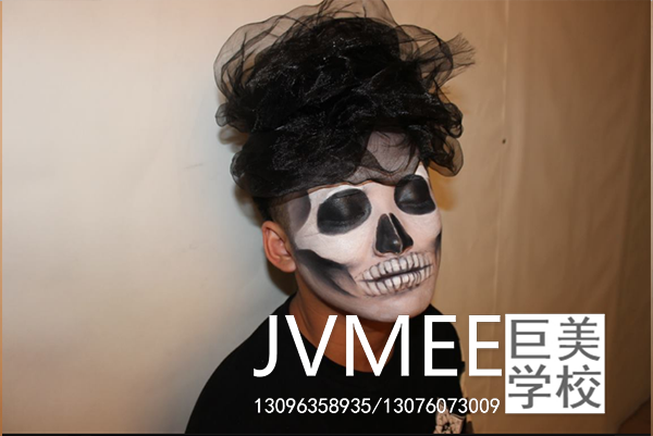 化装课程培训真的充足学会化装吗