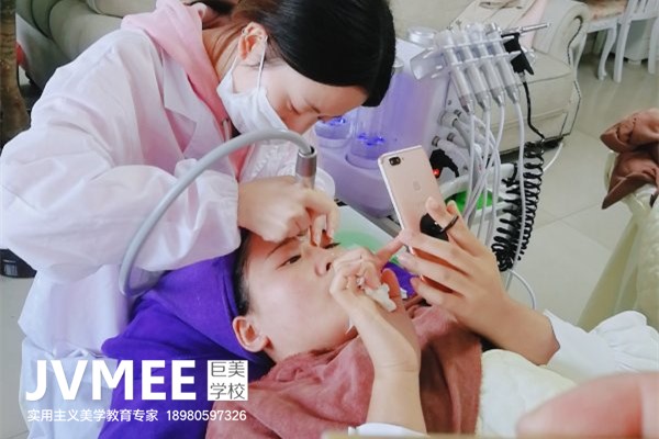 学美容美体本身不开店学出来好不好