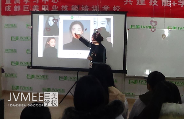 想作美容行业起首自身应当学甚么