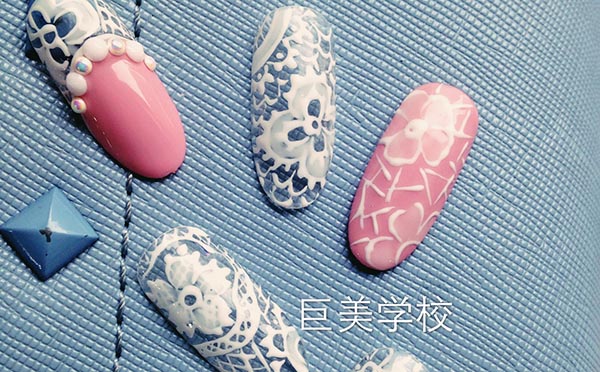 美甲培训班需几多钱 在培训班进修美甲要多久
