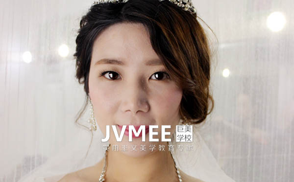 资阳老手若何学美容