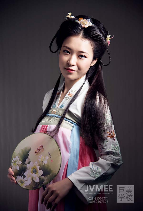 绵阳新娘化装去哪学