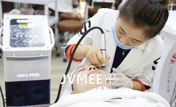高考有不学美容的专科大学