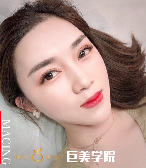 成都韩式半永远纹绣培训几多钱