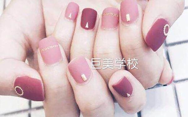 成都美甲速成培训班哪好