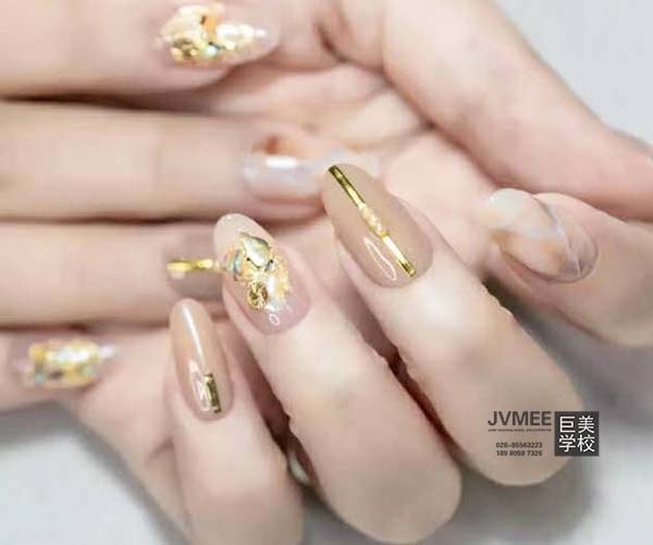 美甲膏火几多|学美甲的最好体例