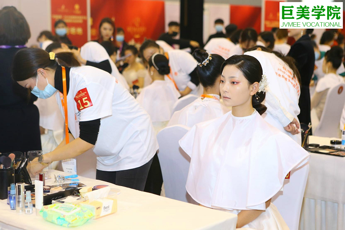 男的学化装怎样样|能找到任务吗