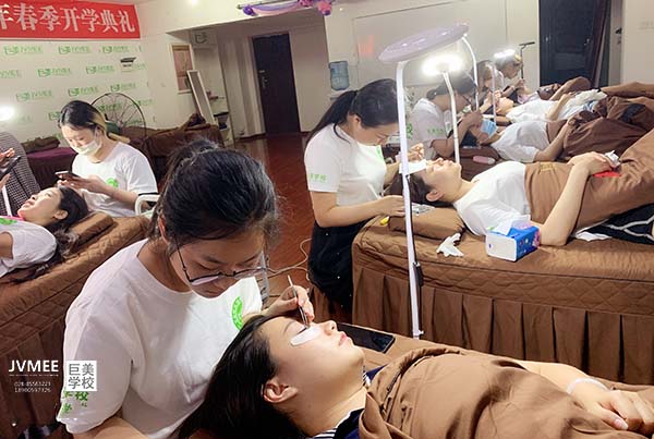 2021年广安市美睫培训膏火几多钱