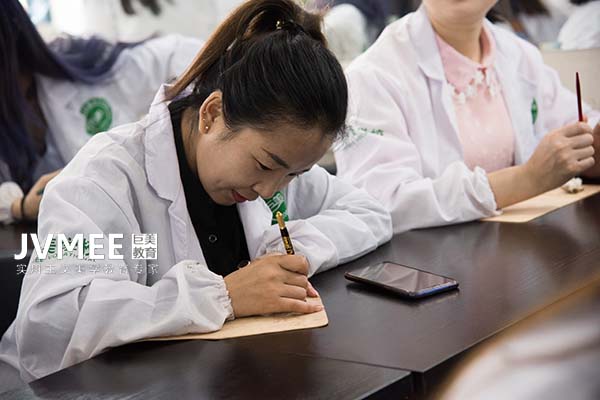 宝鸡纹绣培训黉舍哪家好