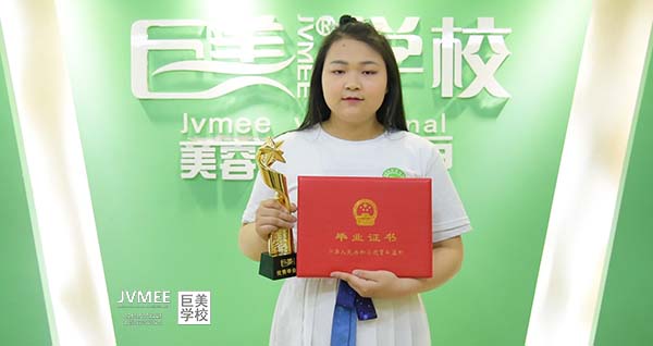 成都美发培训去那里学(成都那里有美发培训黉舍)