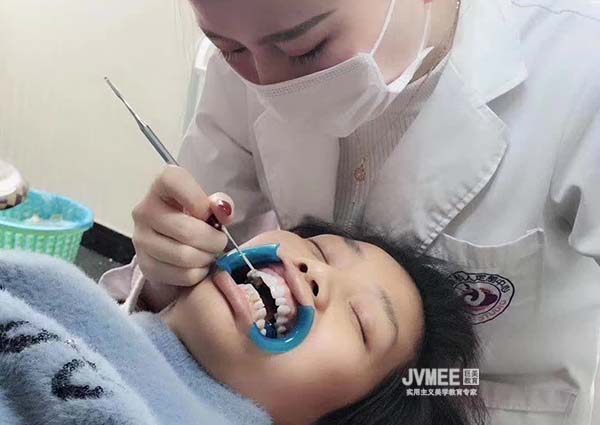 成都美牙培训黉舍是的膏火是几多(成都美牙培训是怎样免费的) ...