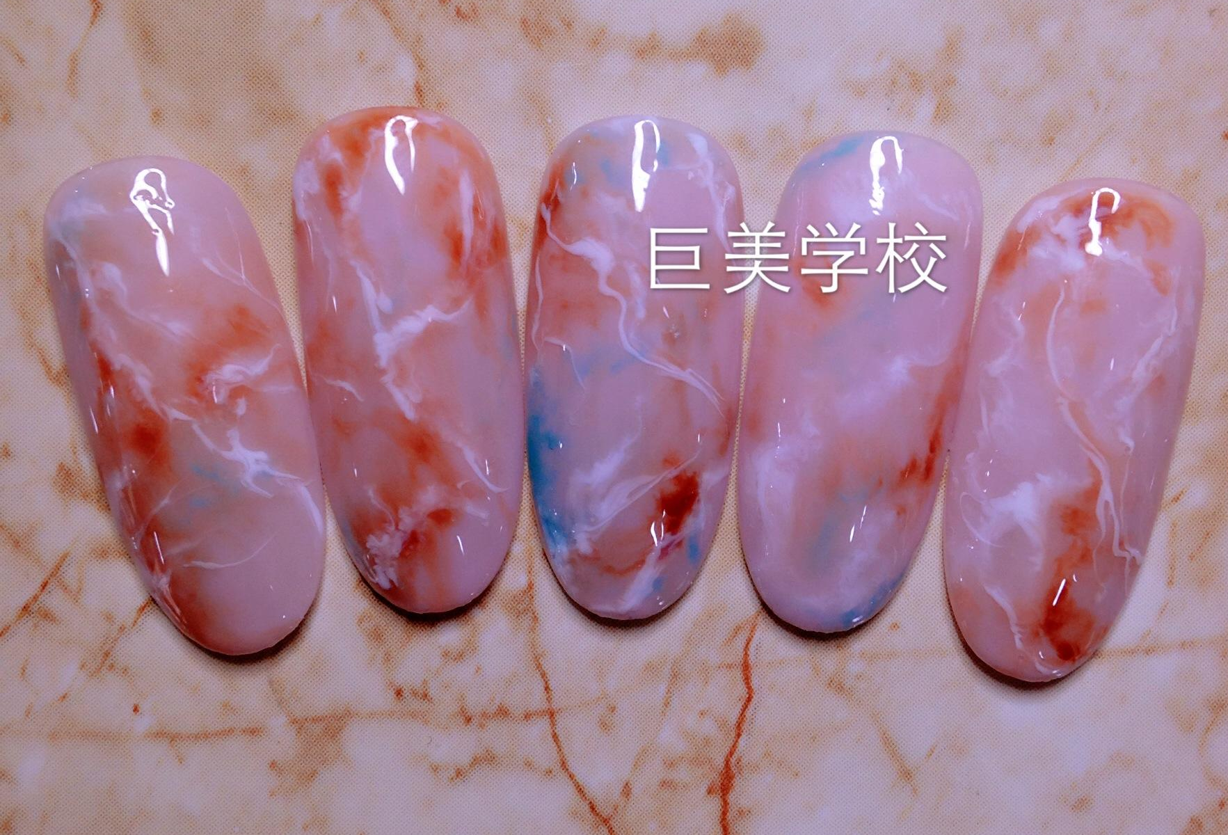成都哪家美甲培训黉舍好(成都学美甲怎样学能学会)