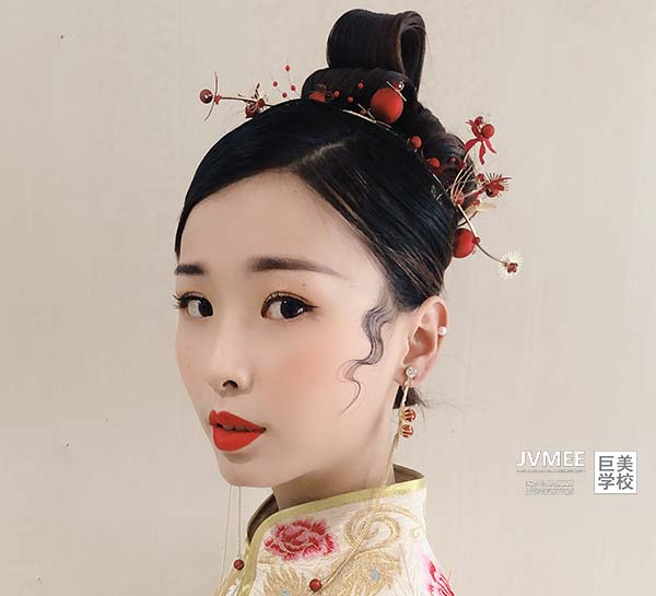 南充哪家化装培训黉舍好(南充学化装应当去那里学)