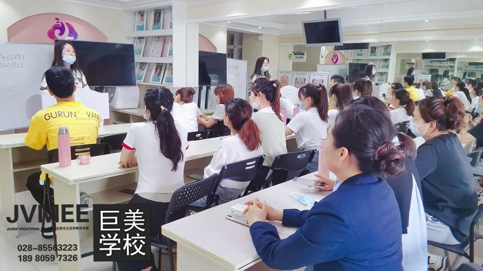 宜宾学美容的膏火是几多(宜宾美容培训是如何免费的)
