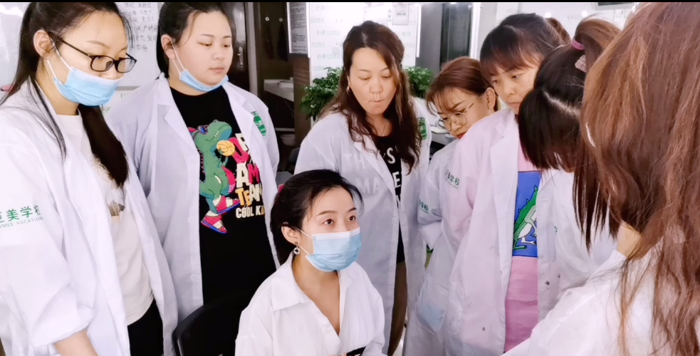 德阳学纹绣去那里学