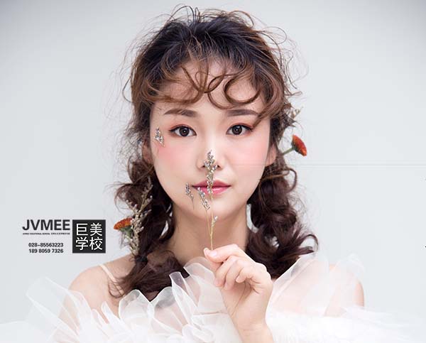 广元学化装去那里学好