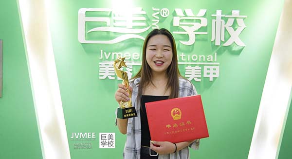 零底子去学美发多大春秋合适