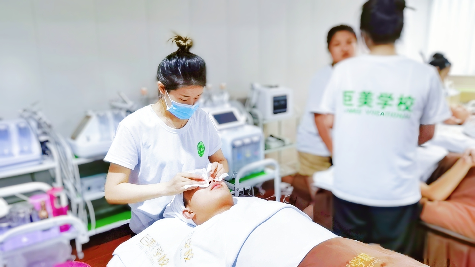 老手若何成为一位皮肤办理师