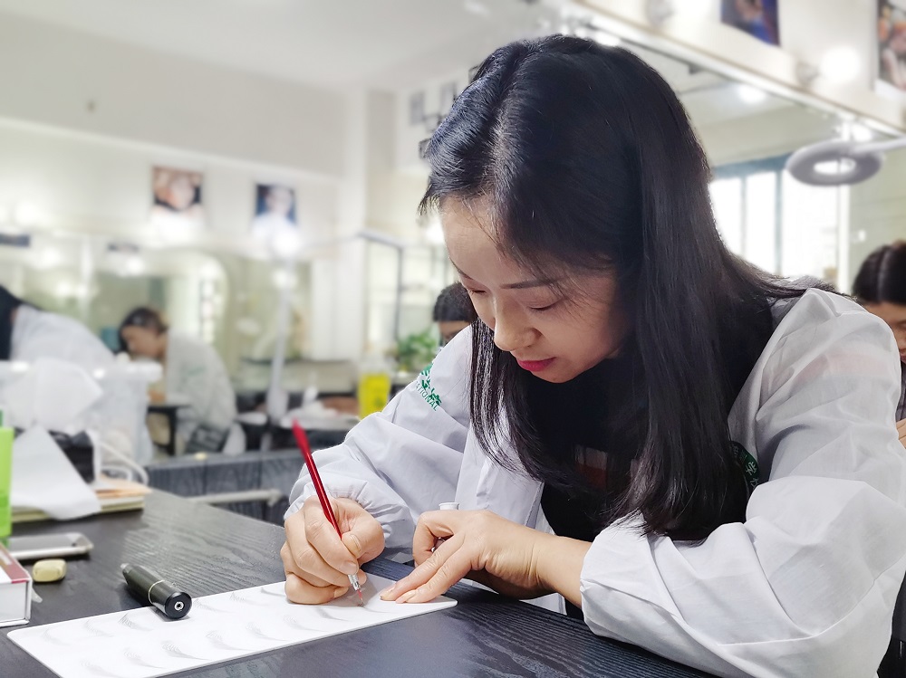老手学纹绣多久能学会