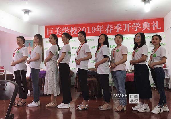 2022年学美发须要几多钱