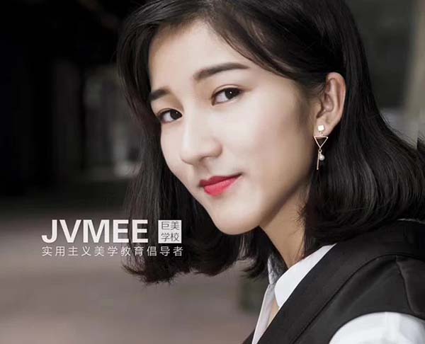 低学历学美甲有不前程
