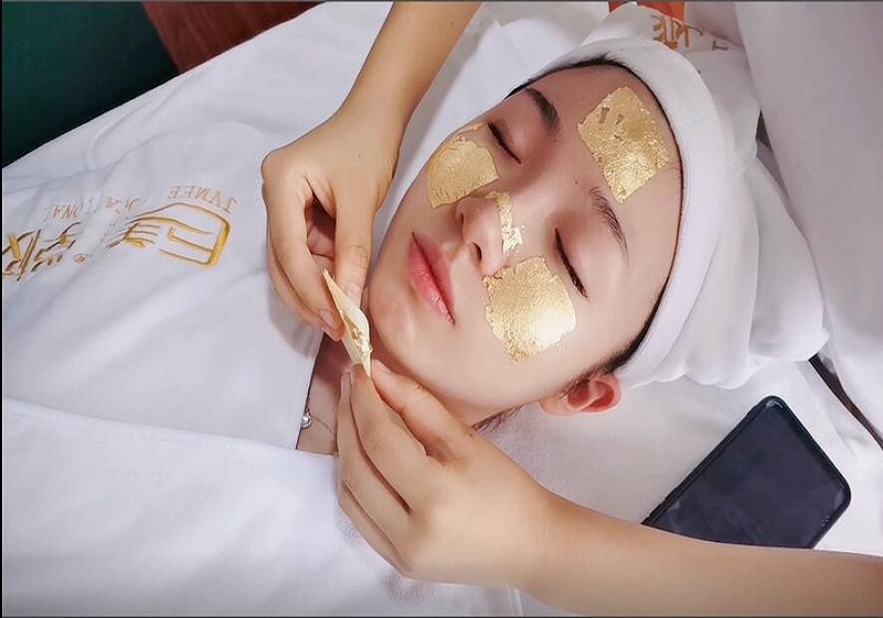 转行到巨美进修美容美体 暗暗冷艳身旁人