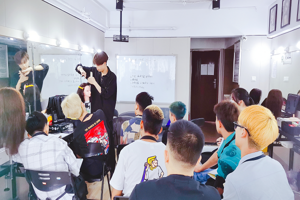 成都快剪师培训班哪家教得最好