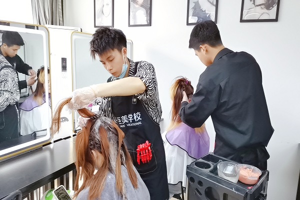 熟悉美发外型用品