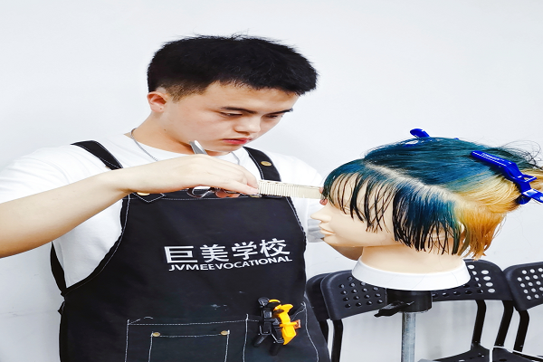 选美发黉舍的9个秘笈