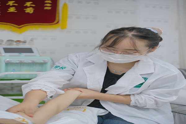 学美容好找任务吗